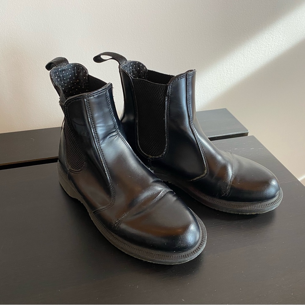 Dr Martens women’s boots size 5
